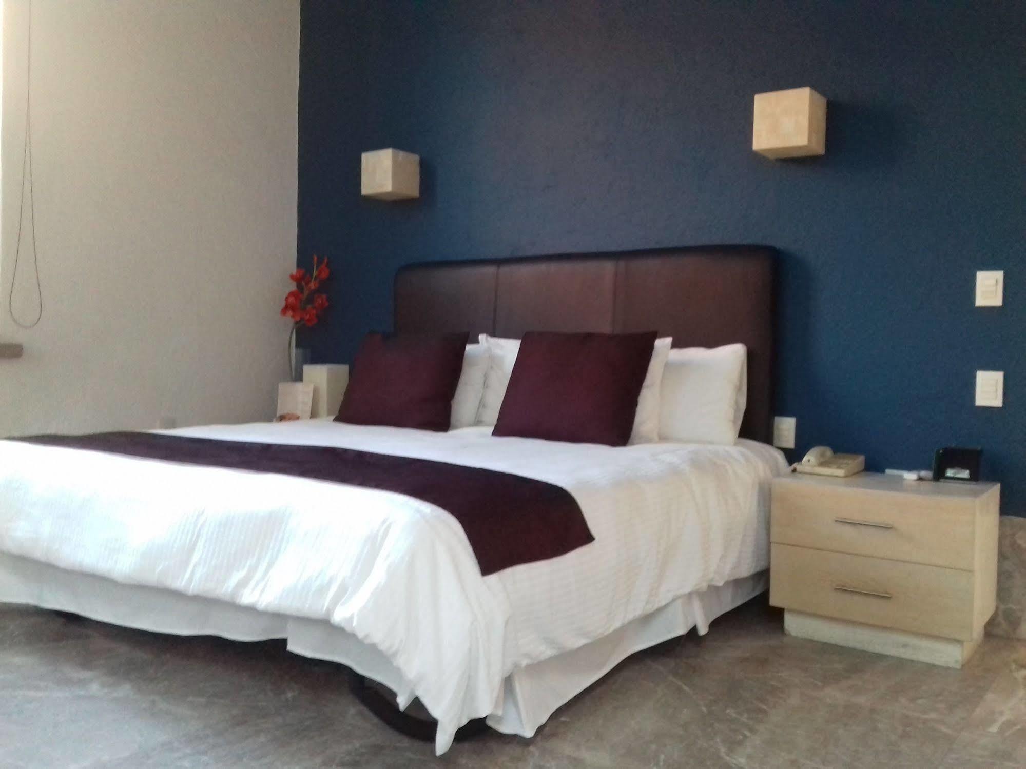 Hotel & Spa Dona Urraca Сан-Міґель-де-Альєнде Екстер'єр фото