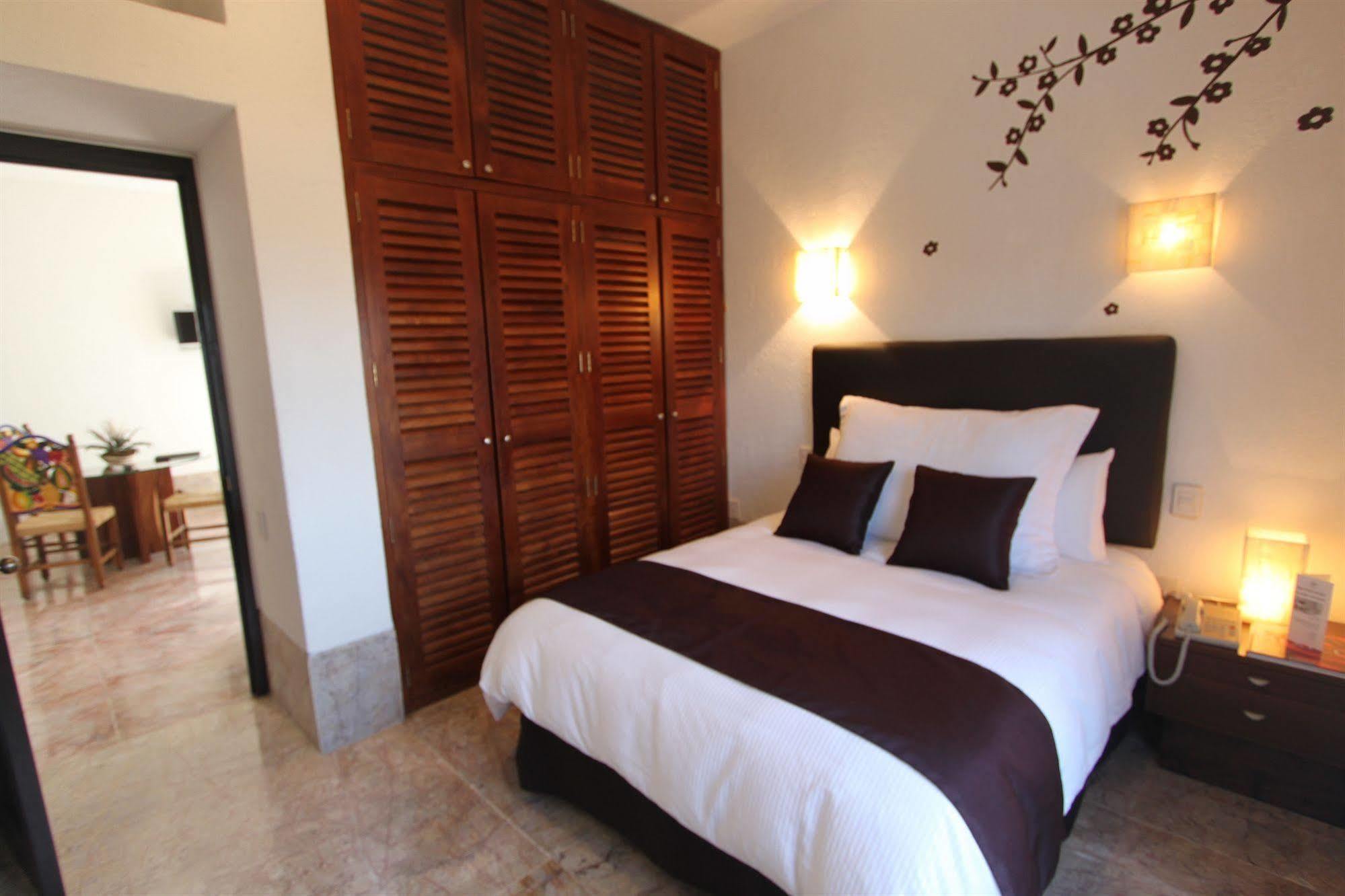 Hotel & Spa Dona Urraca Сан-Міґель-де-Альєнде Екстер'єр фото